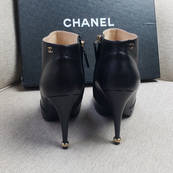 CHANEL booties - Picture 3 of 8